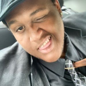 Meet your Posher, Deonte